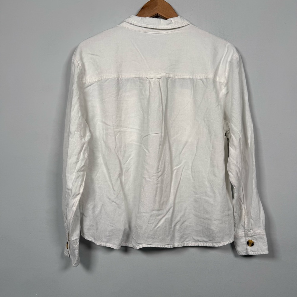 Maurices White Button Down Shirt, Size L, Great Condition - Picture 4 of 9